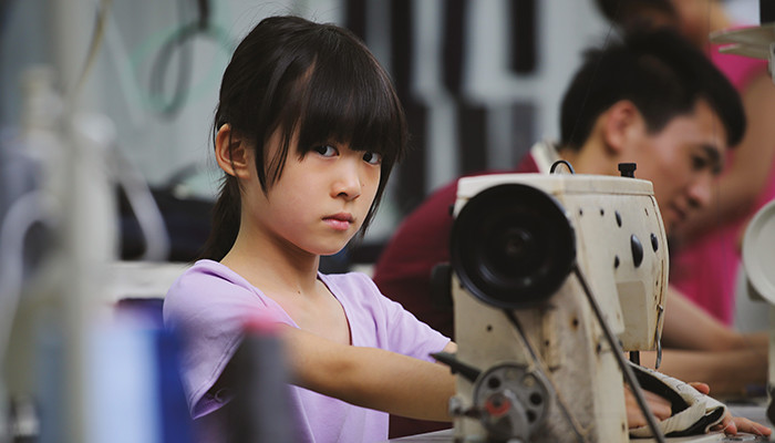 argumentative essay on child labour should be banned
